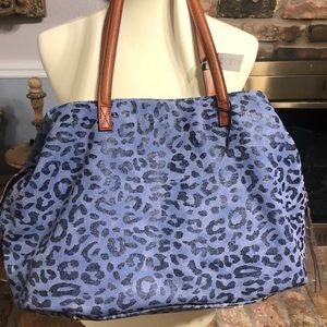 Brand new organizer bag (three large sections)